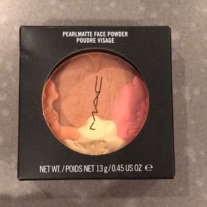 MAC pearlmatte face powder